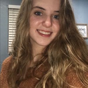 Meet your Posher, Raylynn